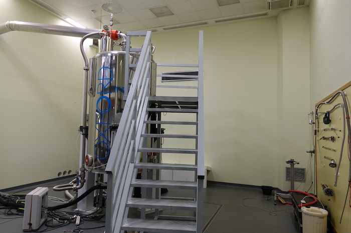 CERICnews's tweet photo. In the new episode of "The researcher's corner" two young scientists 👩💻👩🔬 talk about their experience at the NMR Centre (@kemijski, Ljubljana 🇸🇮): https://t.co/G4tenQS9Xx
#openforscience https://t.co/vsLb6e50gX