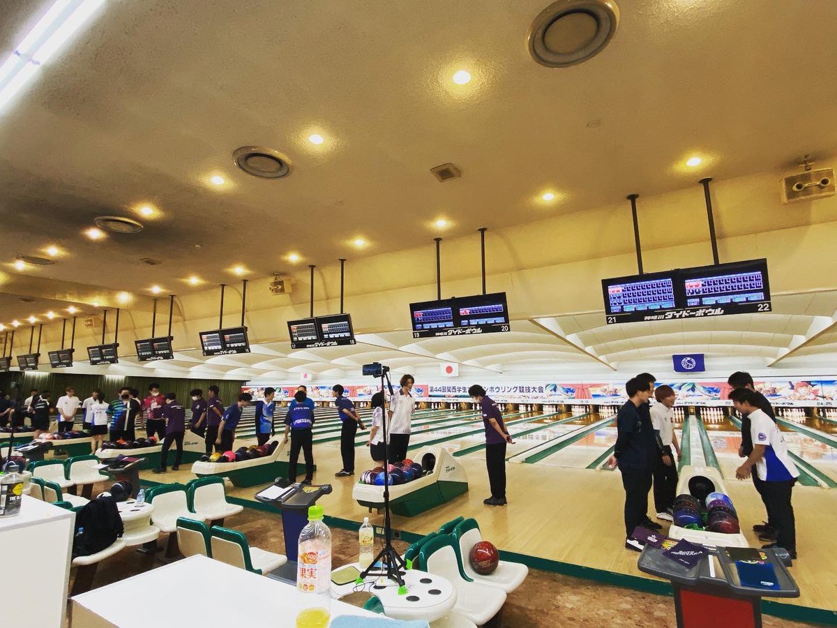 kindaiBL's tweet photo. 9/17日に関西学生オープン競技大会が行われました！

現役とOBの方々との交流をより1層深めることが出来ました！

現役組も負けずに頑張って行きます〜！
#近大 #近畿大学 #ボウリング #ボウリング部 https://t.co/8Z7DFhe56y