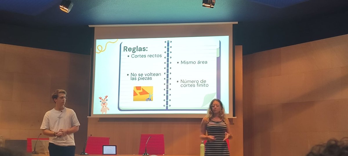 MatDivULL (@div_ull) on Twitter photo Brutal hoy el #fisquitodematematicas de Giulia y Pablo..... hablando del invariante de Dehn: con los cortes de un tetraedro no podemos construir un cubo del mismo volumen..... maravilloso!!! <a href="/ULL/">Universidad de La Laguna</a> <a href="/SCPMLBalbuenaC/">SCPM Luis Balbuena Castellano</a> Brutal hoy el #fisquitodematematicas de Giulia y Pablo..... hablando del invariante de Dehn: con los cortes de un tetraedro no podemos construir un cubo del mismo volumen..... maravilloso!!! <a href="/ULL/">Universidad de La Laguna</a> <a href="/SCPMLBalbuenaC/">SCPM Luis Balbuena Castellano</a>