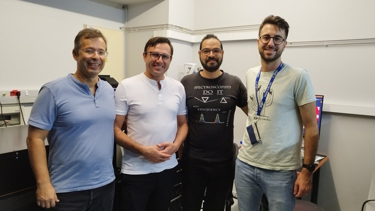 SLN_ICFO's tweet photo. Big news at SLN! 🎉

@AdanGue1 and @MayuKarp (@UNAM_MX) came to the SLN for an exciting #collaboration thanks to @LaserlabEurope. 🌐

What's more, it's our honor to share that Dr. Adan Guerrero has just been awarded the 2023 Young Scientist Research Prize by the @amciencias. 🏅 https://t.co/38lFosT0AO