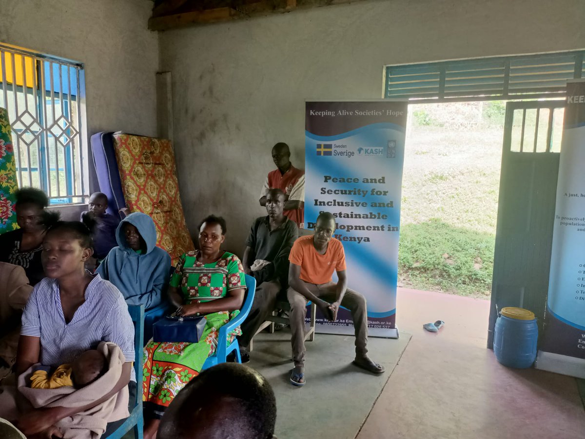KASH_updates's tweet photo. KASH is dedicated to supporting children in conflict. We strive to help them overcome their pain, trauma, and suffering. Recently, we conducted an integrated intra-community dialogue with internally displaced persons in Sondu. In addition, we provided a range of clinical services https://t.co/KHLN7L92dT