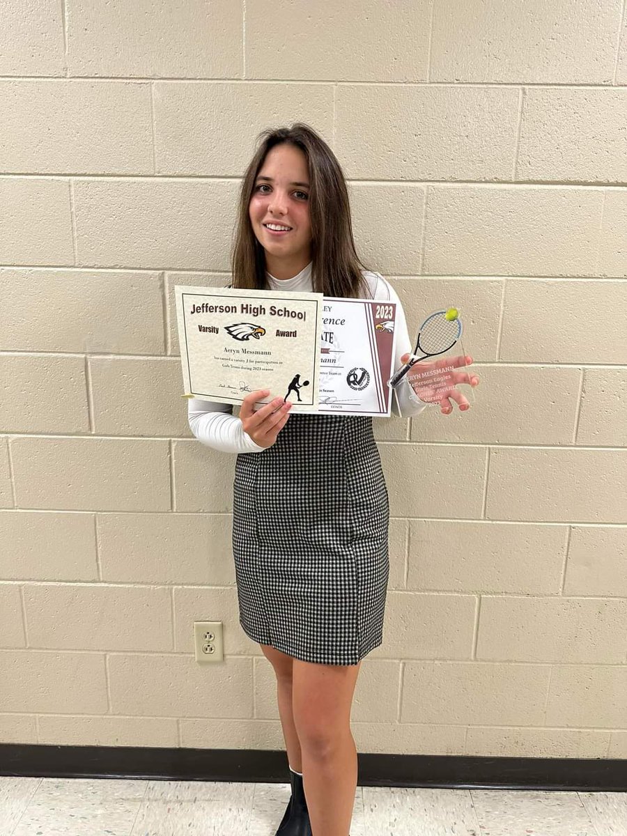 Fantastic Tennis season for one of our Pitchers, <a href="/Aerynmessmann/">Aeryn</a> !!
🏆State Qualifier
🏆First team-All conference
🏆Coaches Award-varsity
🏆Named captain for 2024 season