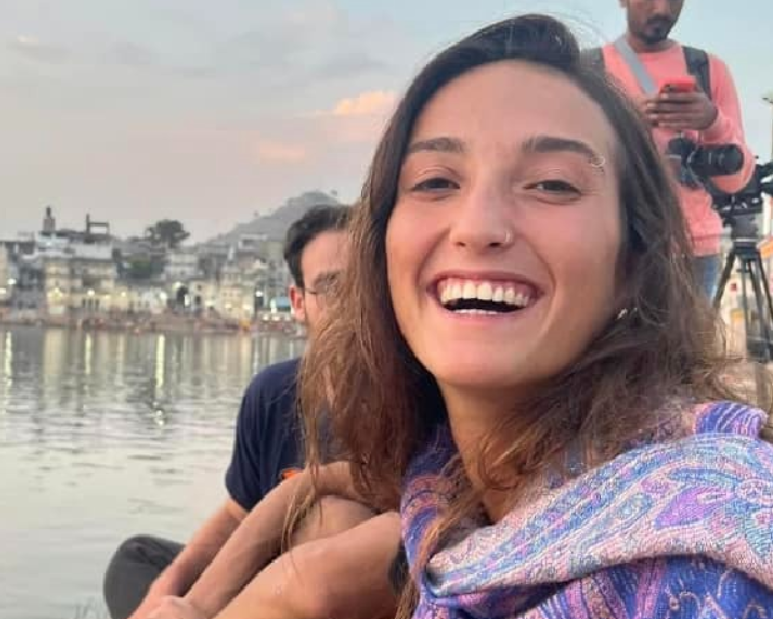 joshrfeldman's tweet photo. At a cafe today I asked someone if her loved ones in Israel are okay. She said she has a friend who's been travelling and went back to Israel for 2 weeks, before she planned on coming to Australia. Her body was found yesterday.

Tiferet Lapidot. May her memory be a blessing💔 https://t.co/FYWD2dIEXr