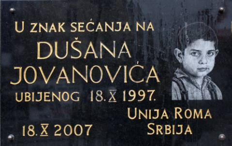 Sve teži oktobar. 

Dete drago, mislim na tebe.