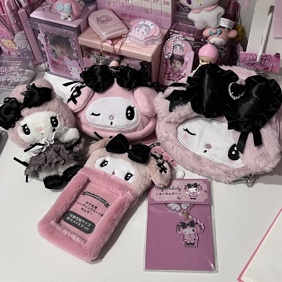 rcckstars's tweet photo. midnight mel🖤🎀 https://t.co/XJtNHraDnm