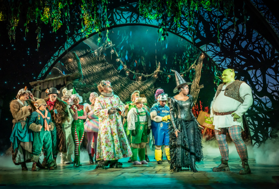 Rising star Cherece Richards who plays Dragon in #ShrekTheMusical chatted to @bcbradio yesterday about this Shrek-tacular musical arriving in #bradford next week 🎧 orlo.uk/i4m8y (16 mins in) @ShrekTourUK #alhambratheatrebradford 24 - 28 Oct orlo.uk/MUQUm