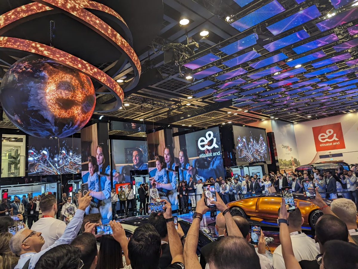 geniteam's tweet photo. Day 3 at @gitex_global 

Visit Hall 15 to join Muaz Butt and Muhammad Ahmed for a discussion on the latest gaming industry trends and innovations.

#GITEX #GITEXGLOBAL #GITEXGLOBAL2023 #ArtificialIntelligence #Gamedevelopment #Gamedesign #Webtechnology https://t.co/L9NxsvcJHO