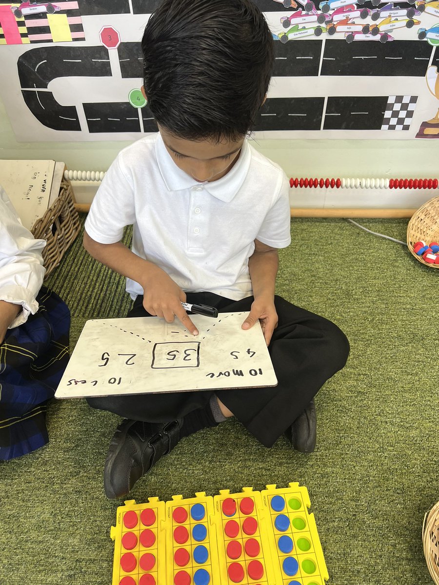 carltonj_i's tweet image. Year 2 have been learning to identify ten more than and ten less than a number. We loved using concrete resources to aid our learning. #masterymaths #ncetm