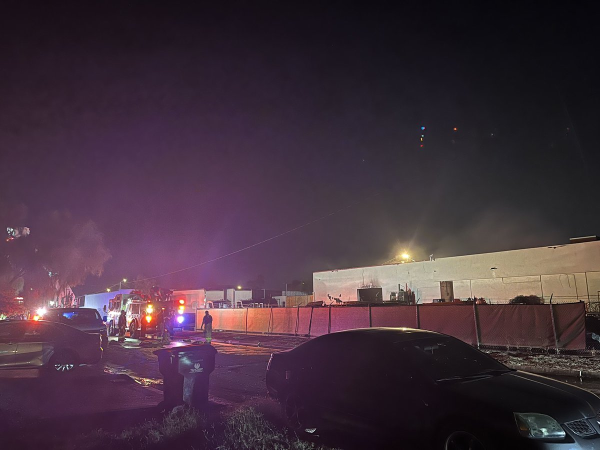 JamieABC15's tweet image. This morning on #ABC15: Crews are still on scene putting out hotspots following a massive warehouse fire near 13th Ave. &amp;amp; Roosevelt. We are told it took 70 firefighters to put out flames &amp;amp; the roof collapsed.