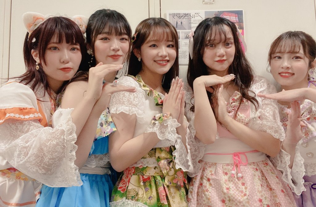 Amakiti38's tweet image. #2j2 
アメフラッシ
参宮橋駅前女子
メノニューイヤー