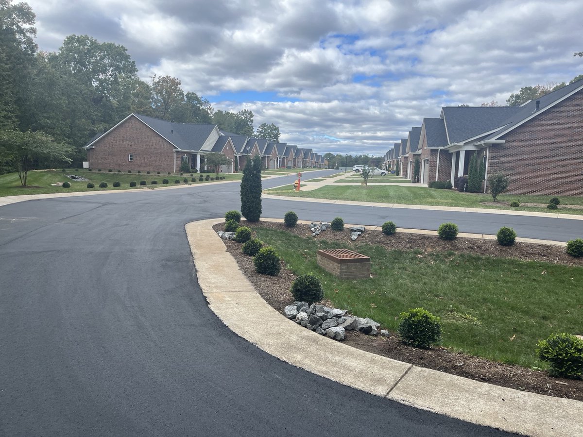 AtriaxGroup's tweet photo. @ConoverNC 's Wye Station Townhome Planned Development got some finishing touches yesterday. Atriax Group, the design/build contractor, was on site supervising the paving. https://t.co/hkshydwuyE