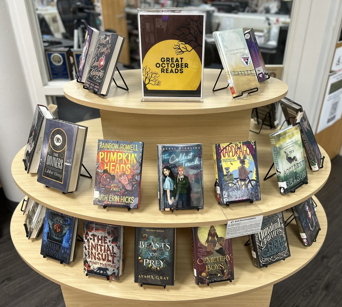 Hudson High School Library (OH) tweet media