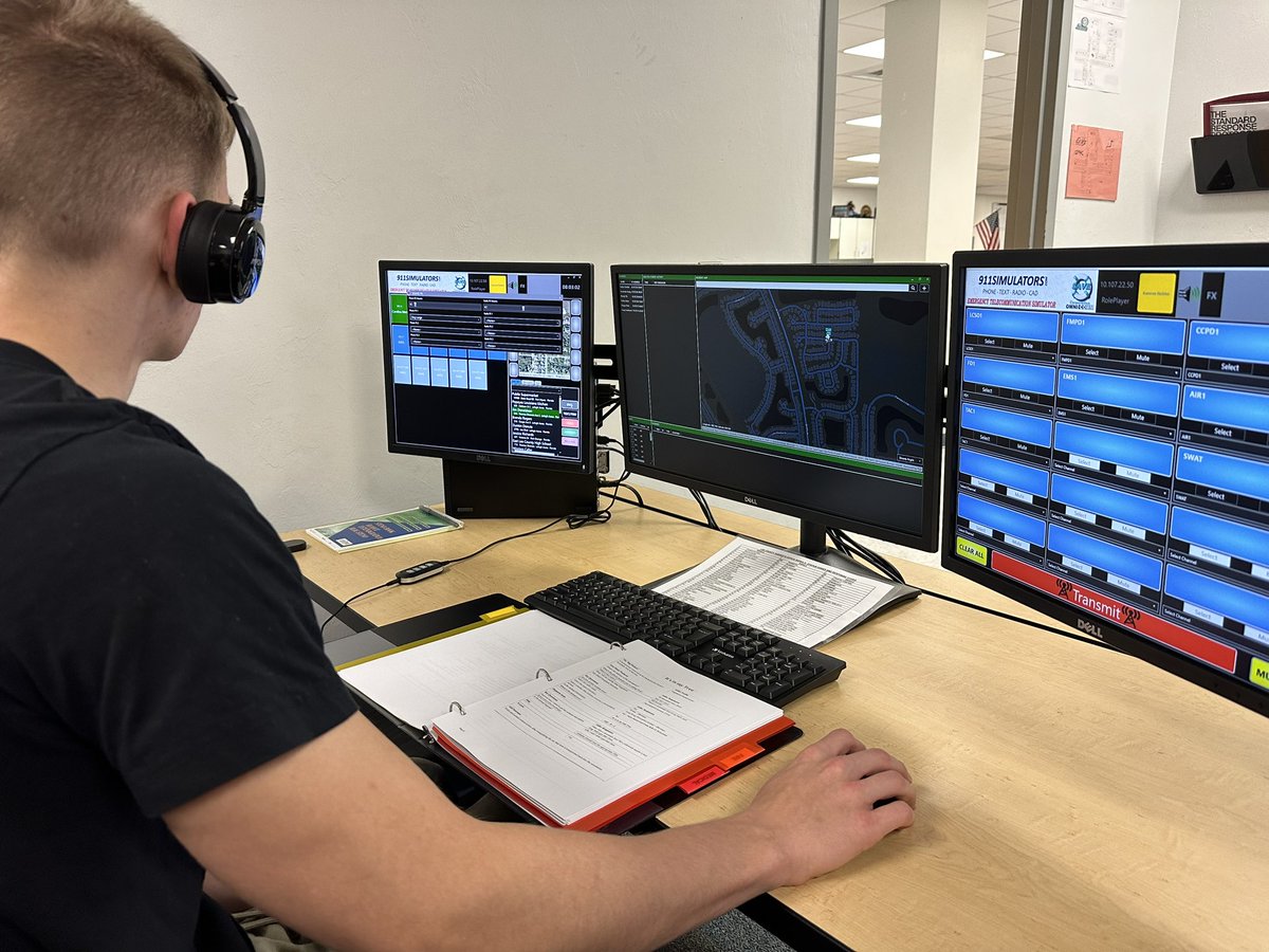 EastLeeCountyHS's tweet photo. Jaguars in our Level 4 #CriminalJusticeAcademy are diving into the world of emergency telecommunications with the #911Simulator. ๐จ๐๐ฎโโ๏ธ Preparing our future first responders to handle every call with expertise and care. #FutureFirstResponders https://t.co/6DBPbDOXcS