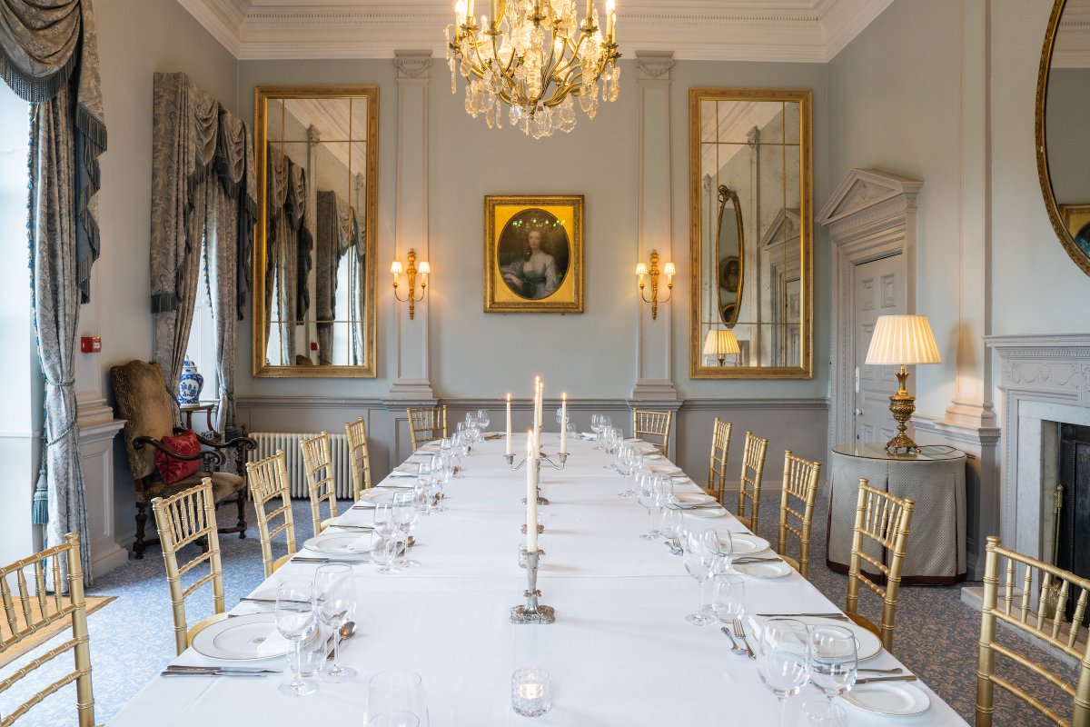WindsorMice's tweet photo. Few places are more luxurious or enchanting than Grade 1 listed Cliveden. Dazzling rooms, complete with beautiful views overlooking the river and National Trust estate will leave your VIP guests in no doubt they're valued.
#RoyalWindsor #VIPguests #eventprofs https://t.co/9fanVJMDxe
