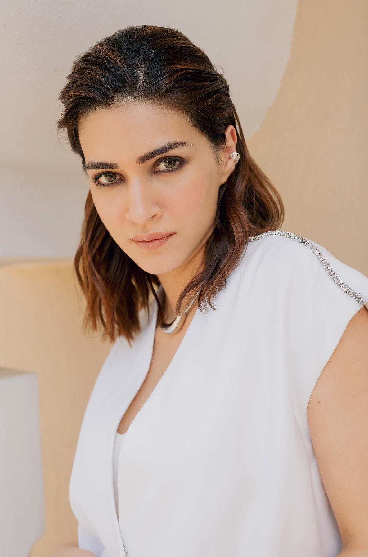 F8uMmy0boAEtaw0?format=jpg&name=large