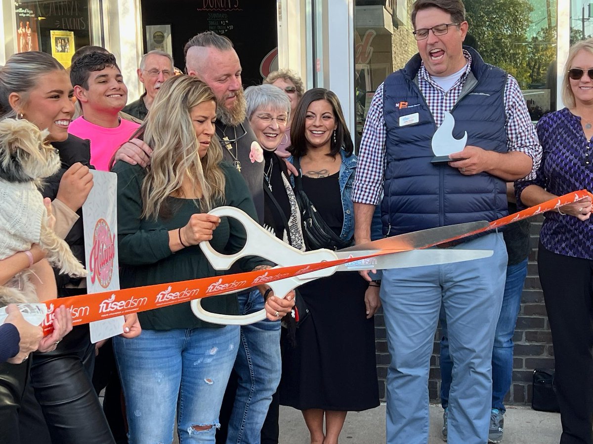 I enjoyed attending the ribbon-cutting on Tuesday at Cha-Cha's Hiland Bakery in Oak Park/Highland Park. Elizabeth "Cha-Cha" Kirkman, hubby Ed Kirkman; Christine Kirkman, Ed's mom; and Naomi Kirkman. At right is Daniel Wilrich, FUSE Chamber business development director.