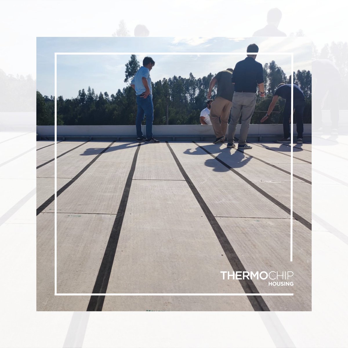 THERMOCHIP's tweet photo. #MiercolesDeObras os presentamos una vivienda unifamiliar con estructura LSF (Light Steel Frame) realizada en Albergaria, Portugal.

Constructor: @isolterm

#thermochip
La nueva forma de construir. https://t.co/Diyr3SuPwZ