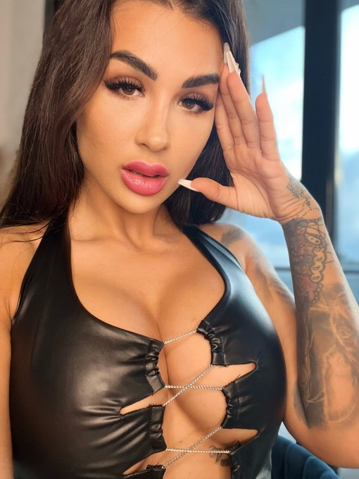 Listos para el nuevo contenido?🔞📷 https://t.co/lfGrMS0aVD