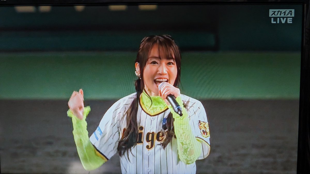 cocokit's tweet image. 帰宅した( ˘ω˘ ) #tadaima

skyAの録画確認したけど、えらいこぶしのきいた国歌独唱でしたね←