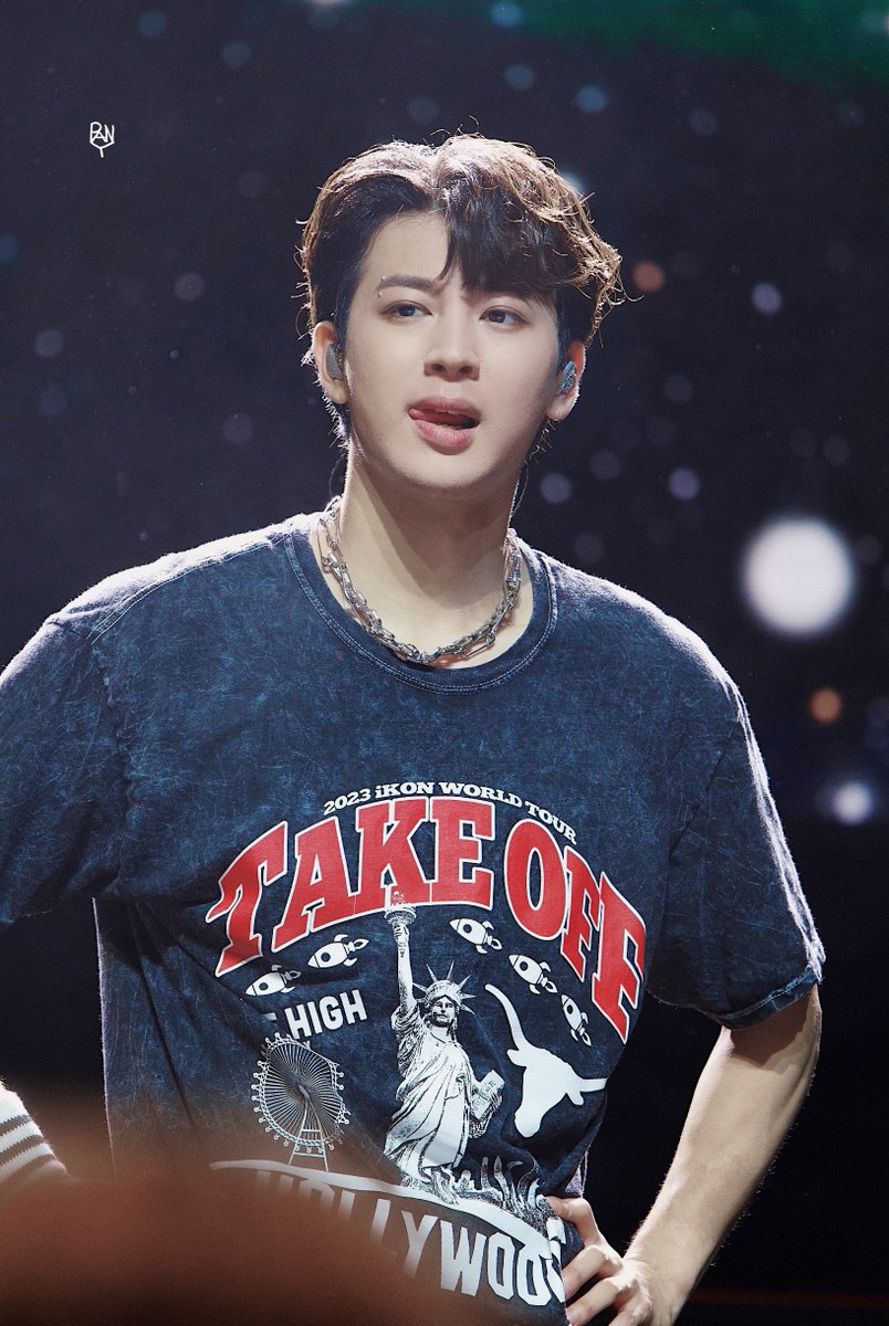 230905 NEWYORK 하… 말로 표현할 수 있는 그의 섹시함…(⁄ ⁄•⁄ω⁄•⁄ ⁄)

#아이콘 #송윤형
#iKON #YUNHYEONG