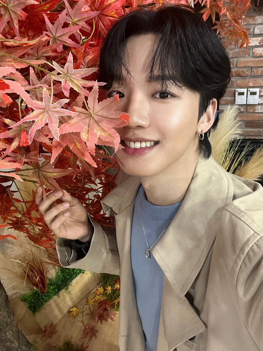 LYM_offcl's tweet photo. [📸] 2023.10.18
메이크스타 영상통화 팬사인회 🧥🍁🩵

#임영민 #LIMYOUNGMIN
#ROOM #IN_MY_ROOM https://t.co/Wpmj37For9