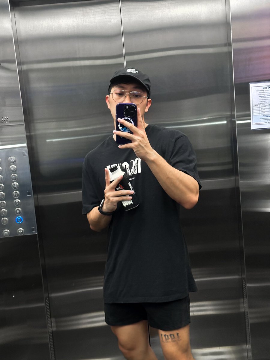 post a pic in a hat 😎