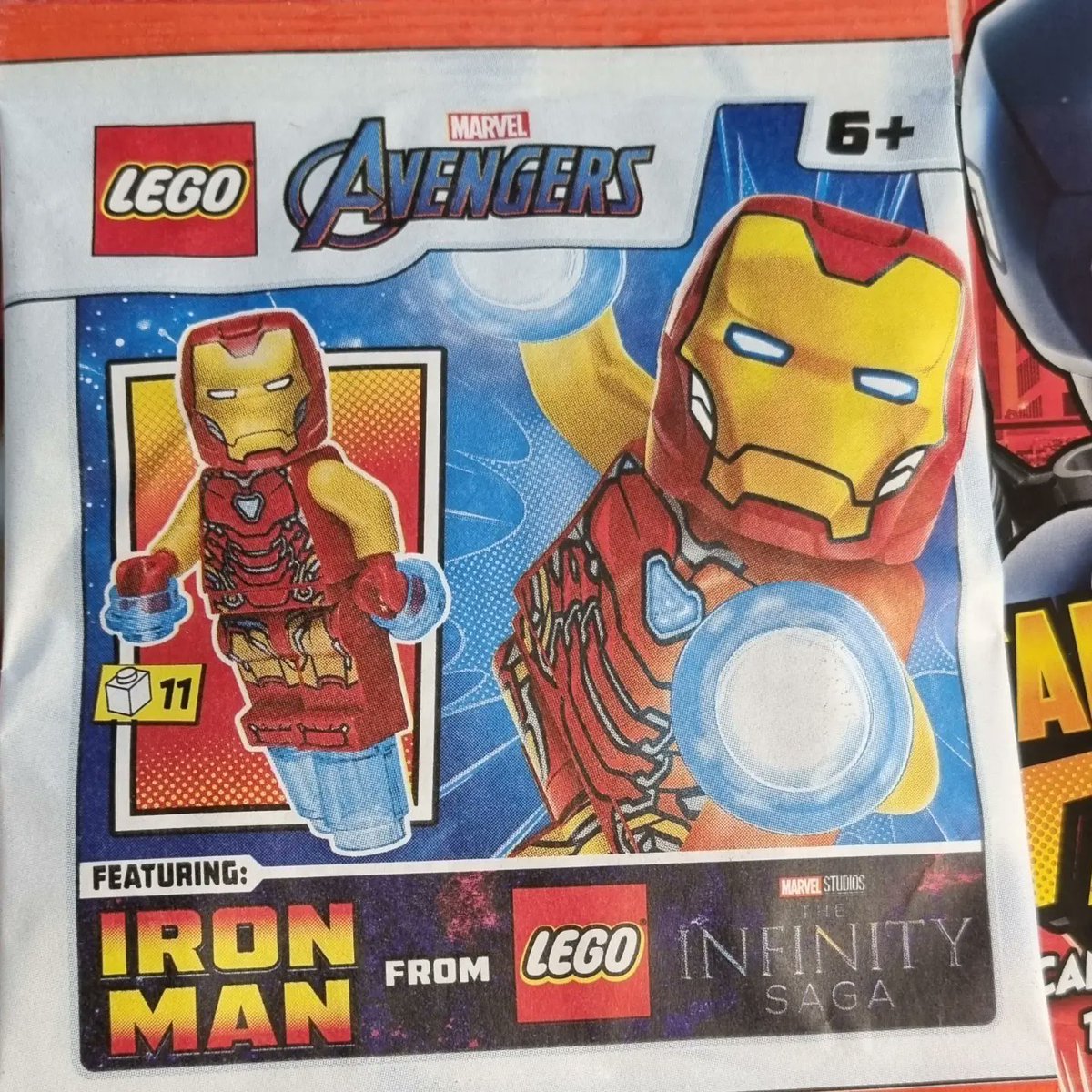 RedmarkBricks's tweet image. LEGO Avengers Magazine issue 19 with Iron Man Mk 85.

#LEGO