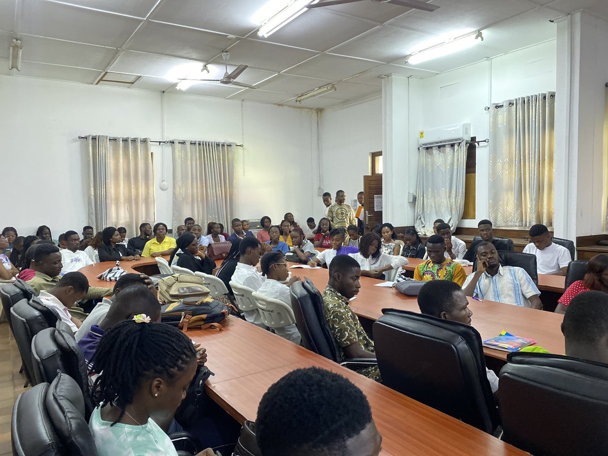 ug_SOA's tweet photo. Alumni Passing Through - IDENTIFYING AND GROWING
YOUR CAREER PATH
ALUMNUS PASSING THROUGH https://t.co/EYdrtvqxIT