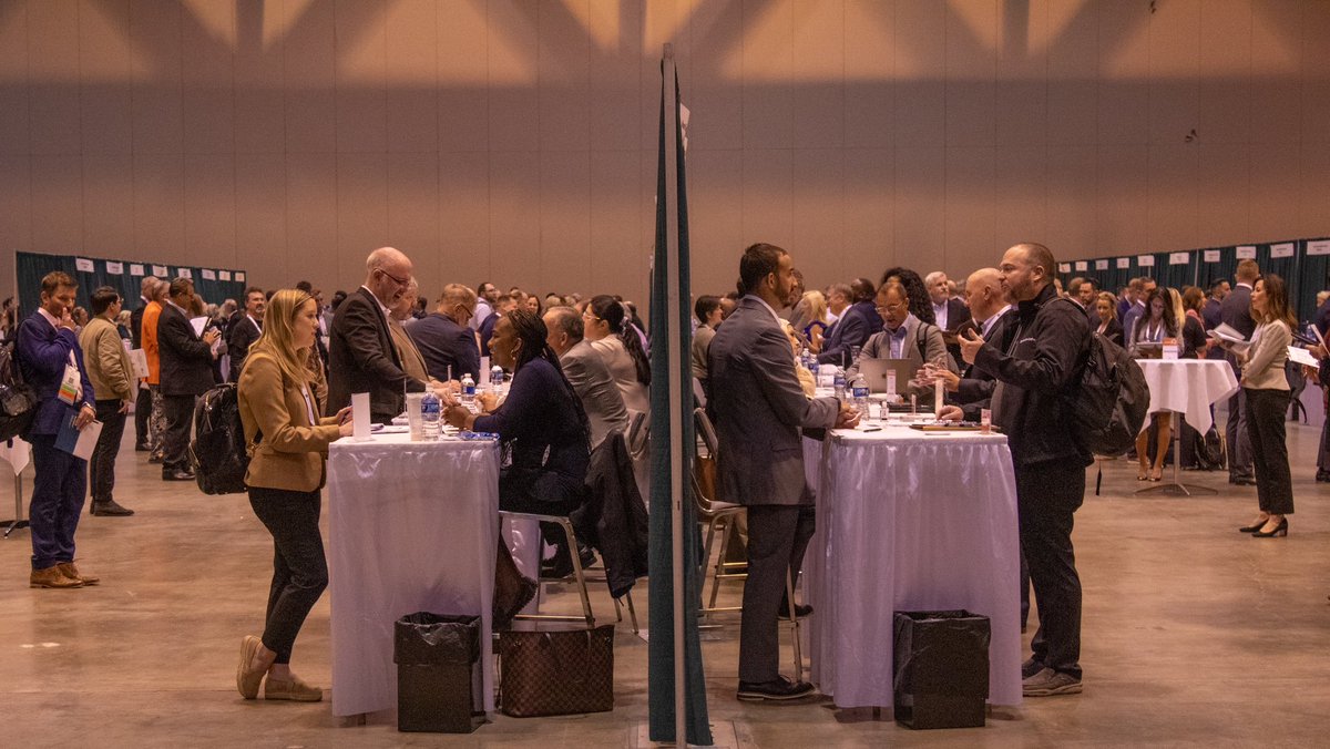 HCP_ReverseExpo's tweet image. Attendees of Day 2 at our #HCPFall23 Conference educationally learned how to improve or keep the “circus” running at work…then watched a literal circus @citymuseum as part of D&amp;amp;E. 
#hospital #healthcare