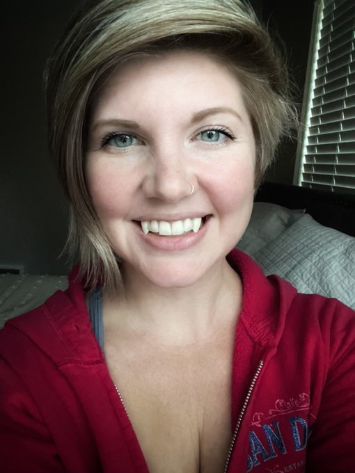 Good morning!   Have a fang-tastic Wednesday! https://t.co/qoswanhQSl<a href="/tag/tgif"class="tags"><span>#tgif</span></a>