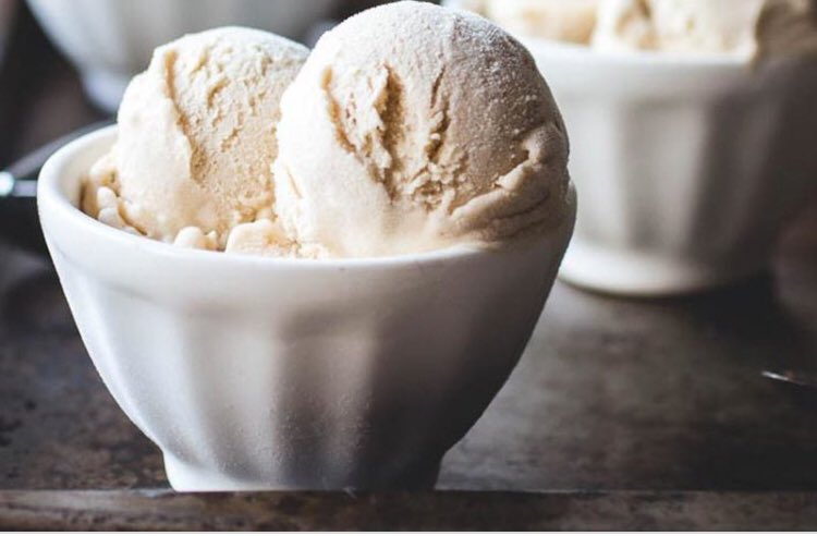 mia_chelse's tweet image. Vanille ou chocolat