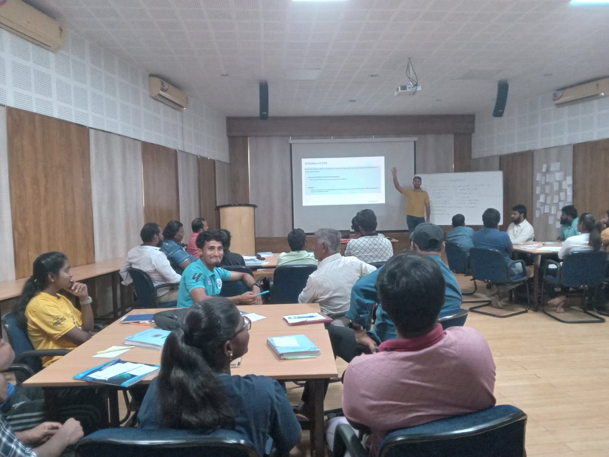ProSportDev's tweet image. Check out more snippets of our Founder-Director, Suheil F Tandon engaging with managers and coordinators at Anantapur Sports Academy through a workshop on the topic of Sport for Development and SDGs.
#sportfordevelopment #S4D #SportForAll #SportForGood