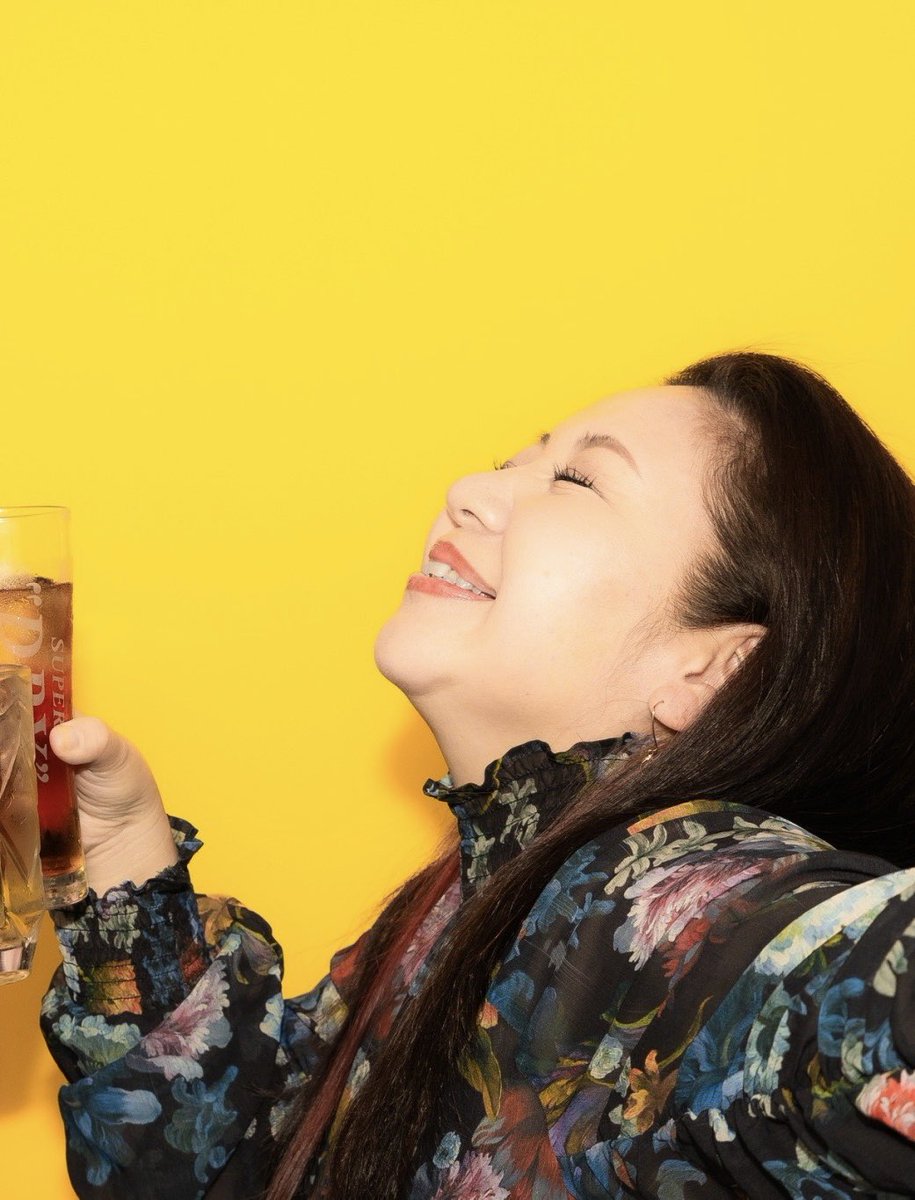 KURASU_MASTER's tweet image. 「カンパイポートレート」

展示させていただいている居酒屋「ベロキチ」のお客さんを撮らせていただいて、展示期間中に撮影していく企画です。

zushi-art.com/2023-art-46/

#zaf2023 #アートフェス