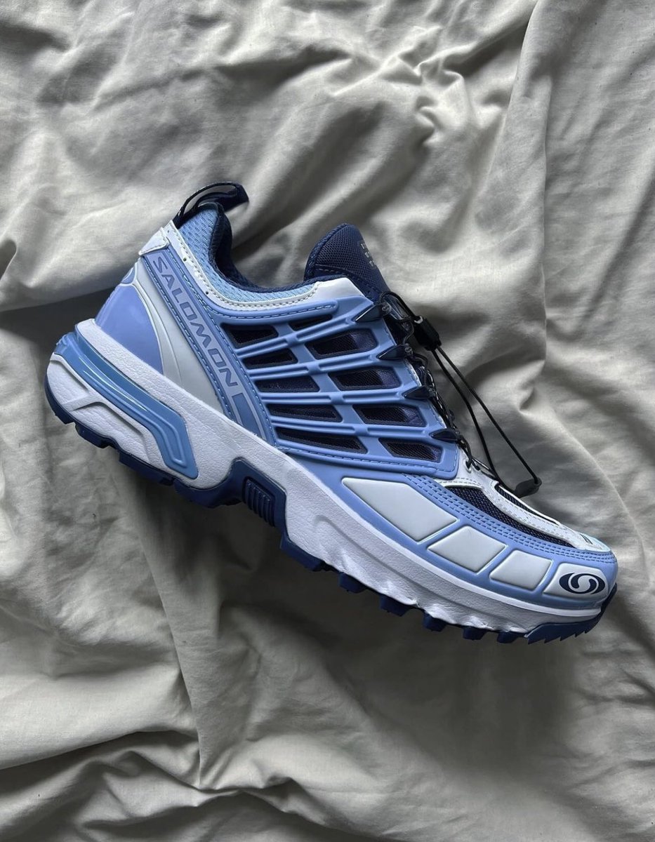 StreetFashion01's tweet image. Margiela MM6 x Salomon (2023)