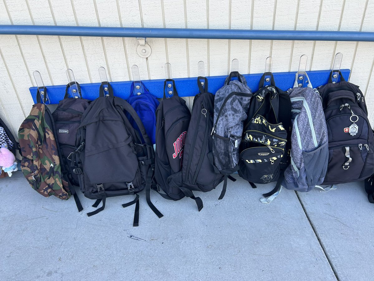 23/24 Day#44
You know it’s going to be a great day when the <a href="/FMOCExcDirector/">RUSDBldgServices</a> sends this can to your classroom! 😉
Time to try some new backpack hooks for our students! 
🌟🎒🎒🎒🎒🎒🎒🌟
Thanks for the new organization tool!
😊
