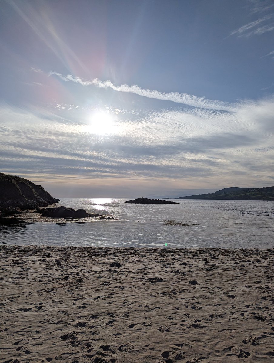 Autumn days on the beach @SeeSWDonegal @govisitdonegal @Failte_Ireland Fintra bay