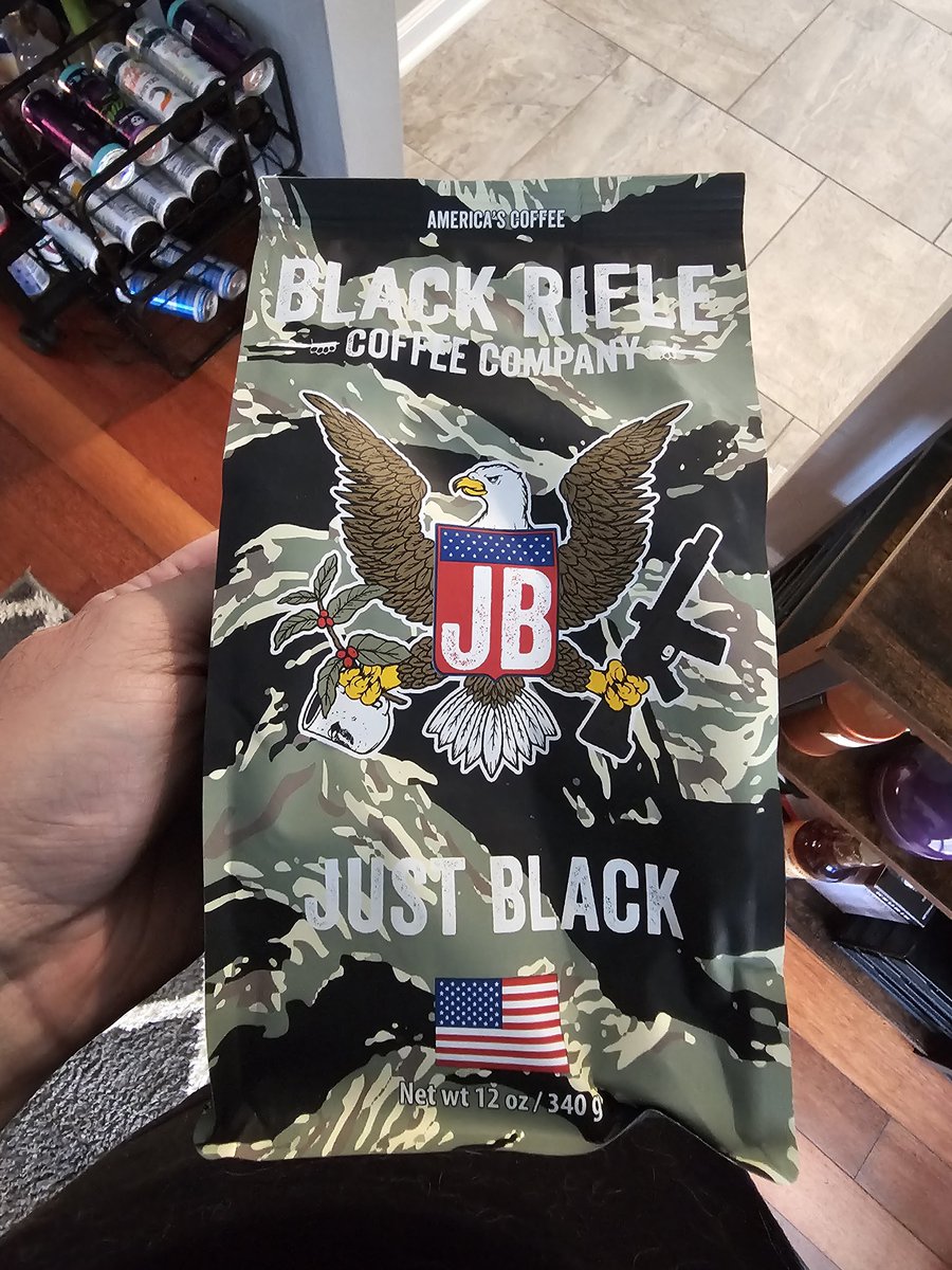 vipangelofdeath's tweet photo. Good morning! Little @blckriflecoffee #justblack coffee to start the day. Have a good hump day! https://t.co/IFE1uSPkZT
