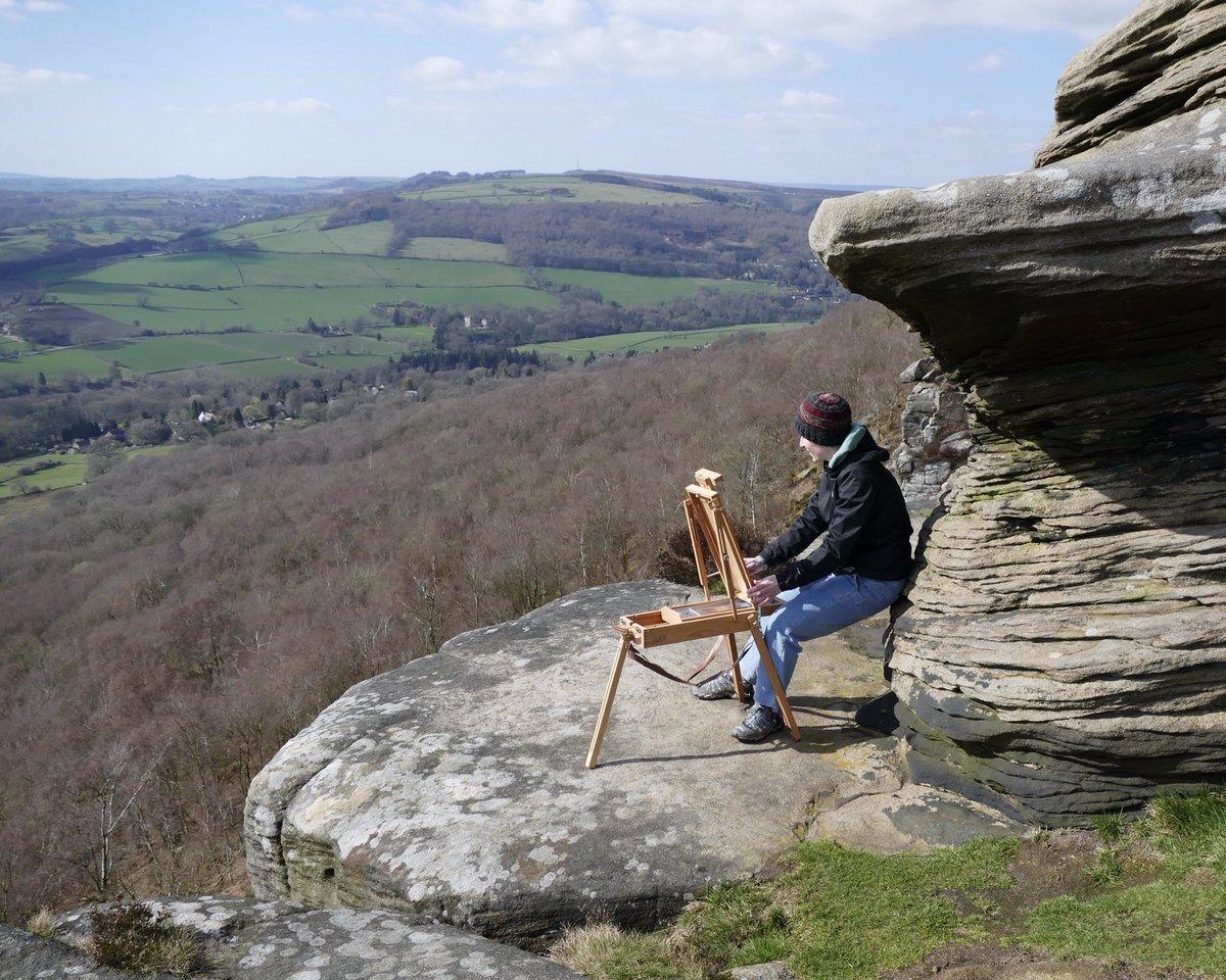 Autumn is creeping upon us. Sunshine but a fresh breeze. Hands still remain warm enough to paint with. #landscapepainter #peakdistrict #farming