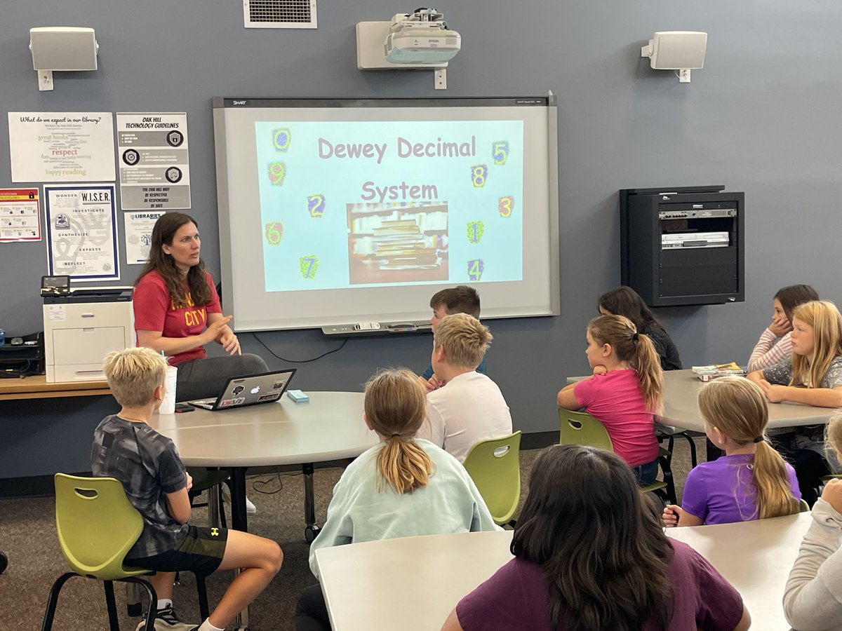 A tour of the Dewey Decimal System with @OHEWelde today during check out time. 📚📖📚