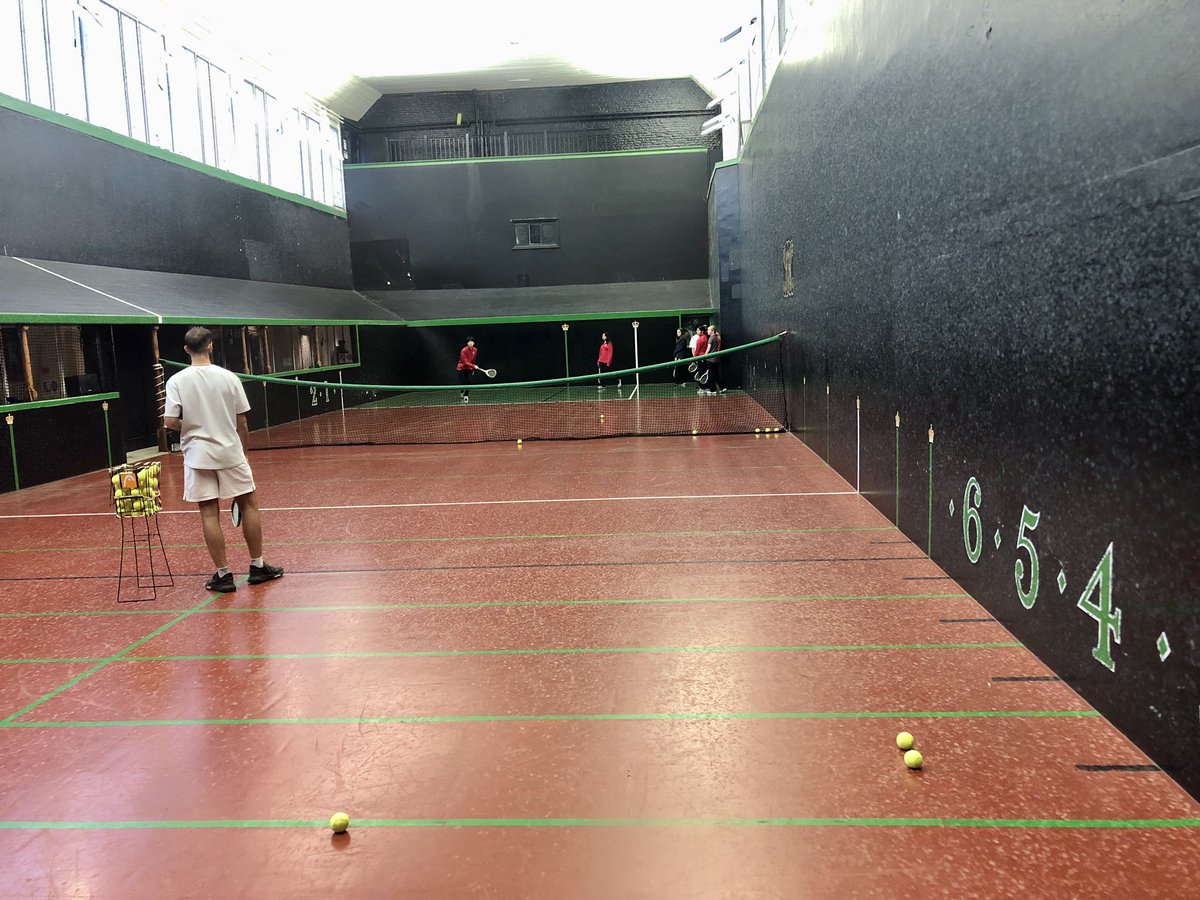 Thank you Jack & @RoyalTennisCt for a superb series of coached sessions this half-term. It’s been a challenge & an honour to play this wonderful game on this fabulous court. @KGS1561 @HRP_palaces @grayssince1855 @dedanists #WorkWellAndBeHappy