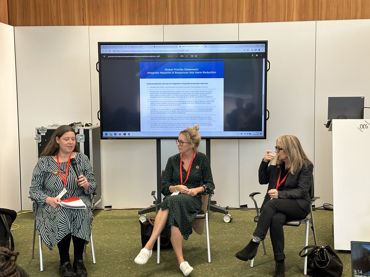 Happening now at #INHSU2023 👏 Our interactive co-hosted session on integrating #HepatitisB response into #harmreduction. L-R, @CarrieFowlie of @HepAus, our Director, Jessica Hicks, and CEO, @HepatitisCTrust, Rachel Halford. #HepCantWait
