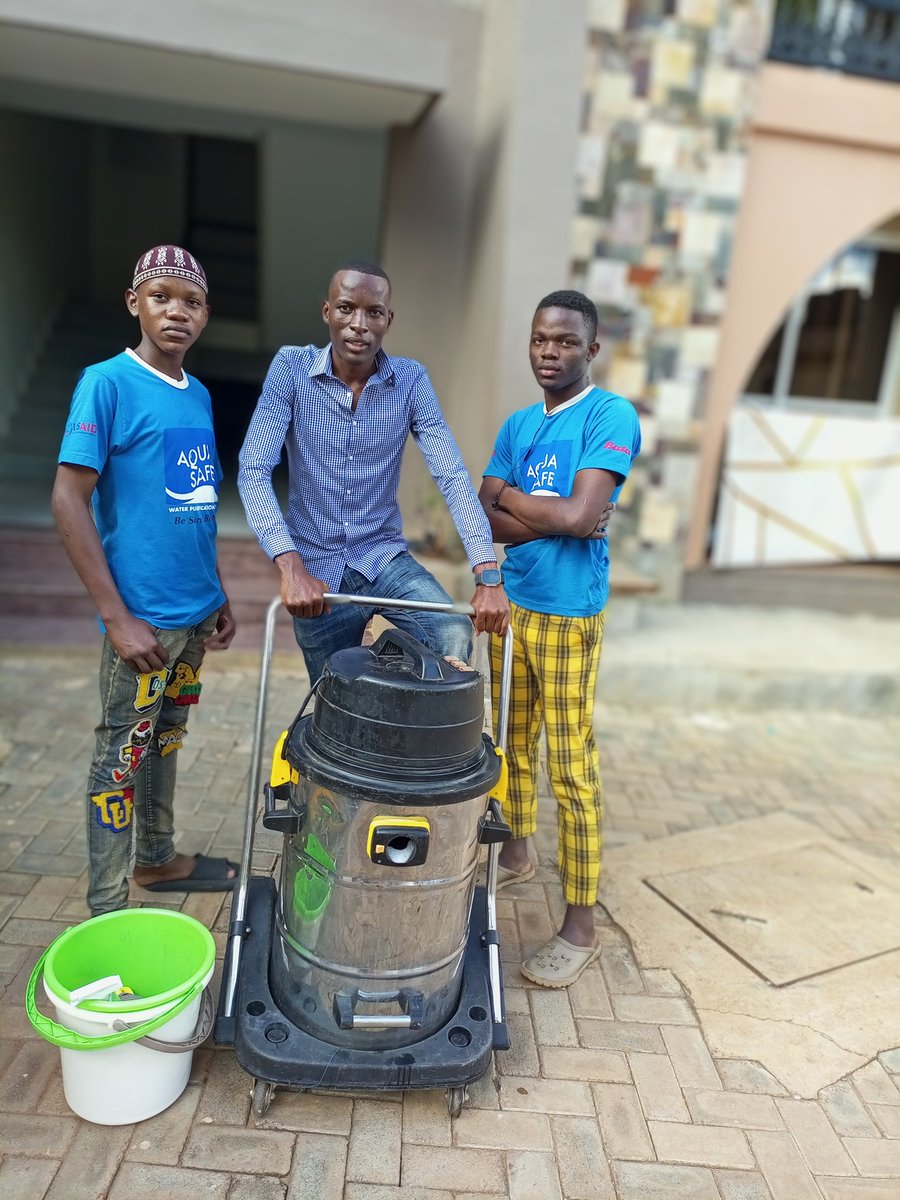 5starMobClean's tweet photo. Slaying after work @robertsserwanj https://t.co/g4PqhVaN8C