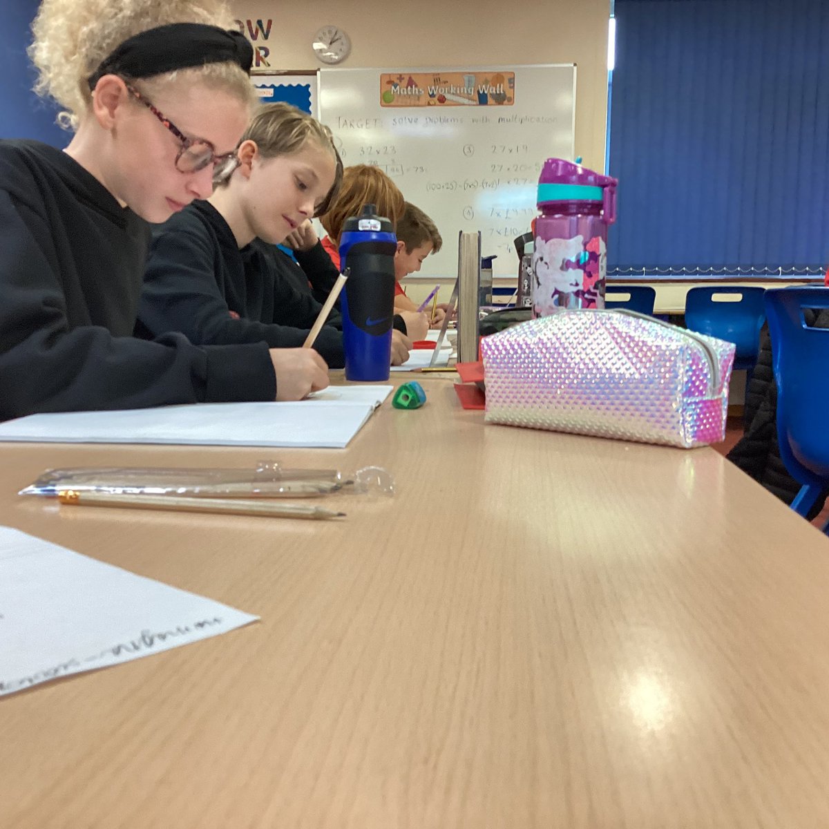 JBPS_Notts's tweet photo. Year six doing art #year6takeover https://t.co/RQry8IILEq