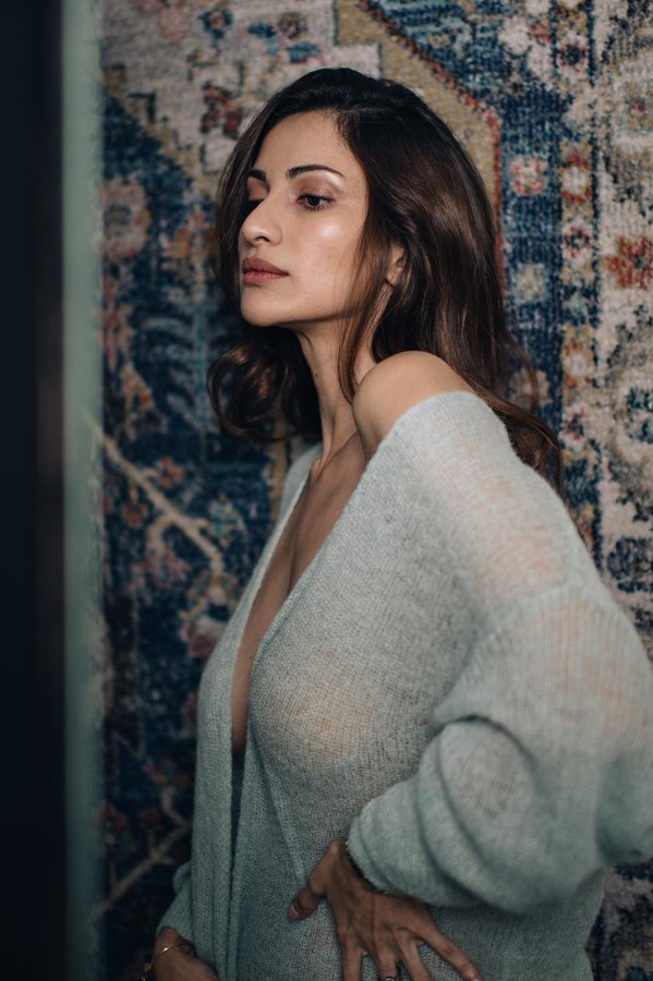 F8uc2tvWMAAGk5C?format=jpg&name=900x900