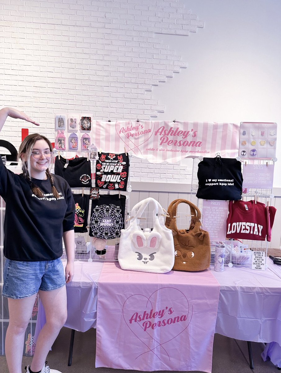ashleyspersona's tweet photo. STAYS💕

I will be a vendor @YouCanStayNC Lee Know and Bangchan cupsleeve event this weekend!💕

I'm super excited and will be bringing almost all my new items!💕

If you are in the Charlotte or North Carolina area definitely come and stop by💕 https://t.co/MQQpIbDDrR