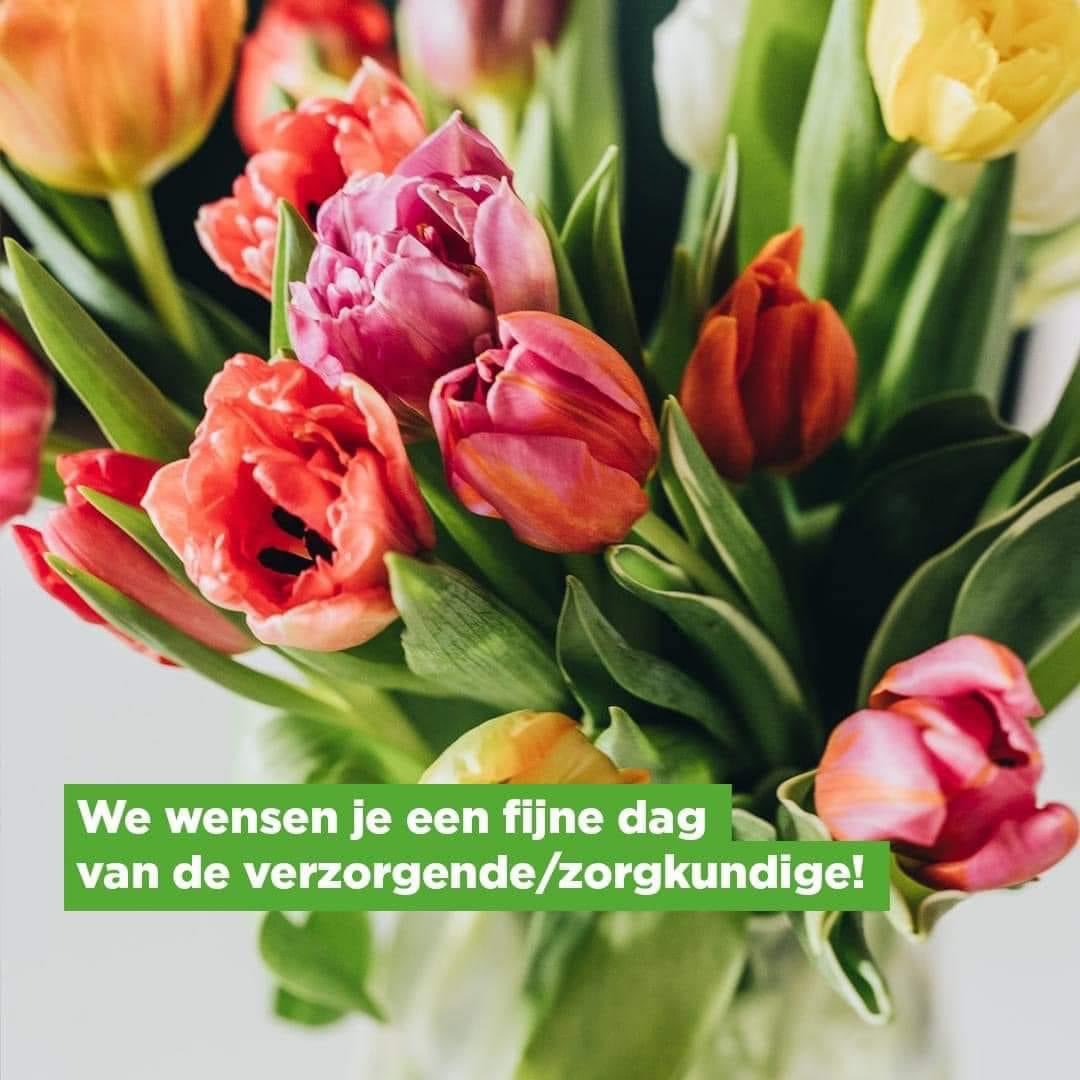 🙏Vandaag vieren we de Dag van de Verzorgenden en Zorgkundigen.
Een gelegenheid om de schijnwerpers te richten op de cruciale rol die deze groep in de zorg speelt.