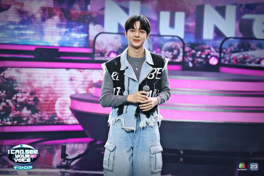 ละมุนไปหมด... เพราะเสียงร้องของ #นุนิวชวรินทร์  
สะกดใจทุกคนไว้จริง ๆ เล่นเอาเคลิ้มไปตาม ๆ กัน!!!
.
📍ดูสด!!! ทั้ง TV และ ออนไลน์
🎤ทุกวันพุธ เวลา 20.05 น.
.
#icanseeyourvoicethailand
#icanseeyourvoicetpop 
#WorkPoint23
#Workpoint 
#นุนิว 
#NuNew 
#นุนิวชวรินทร์