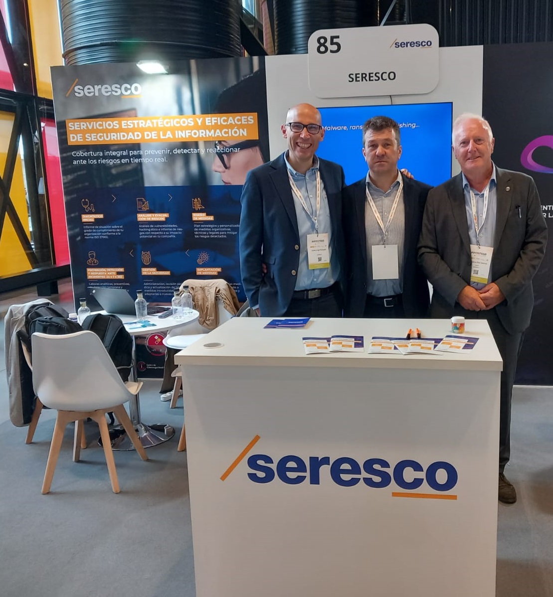seresco's tweet photo. ¡Gran jornada en #017ENISE de @INCIBE! 😊No dejes de venir a saludarnos al #stand85 los días 18 y 19 octubre en el Palacio de Exposiciones de #León
🔐¡Te contaremos cómo pueden ayudarte nuestras soluciones en #ciberseguridad #SOC #GRC #ServiceDesk #ciberseguridadseresco #IT! https://t.co/hj0NJyrkjw
