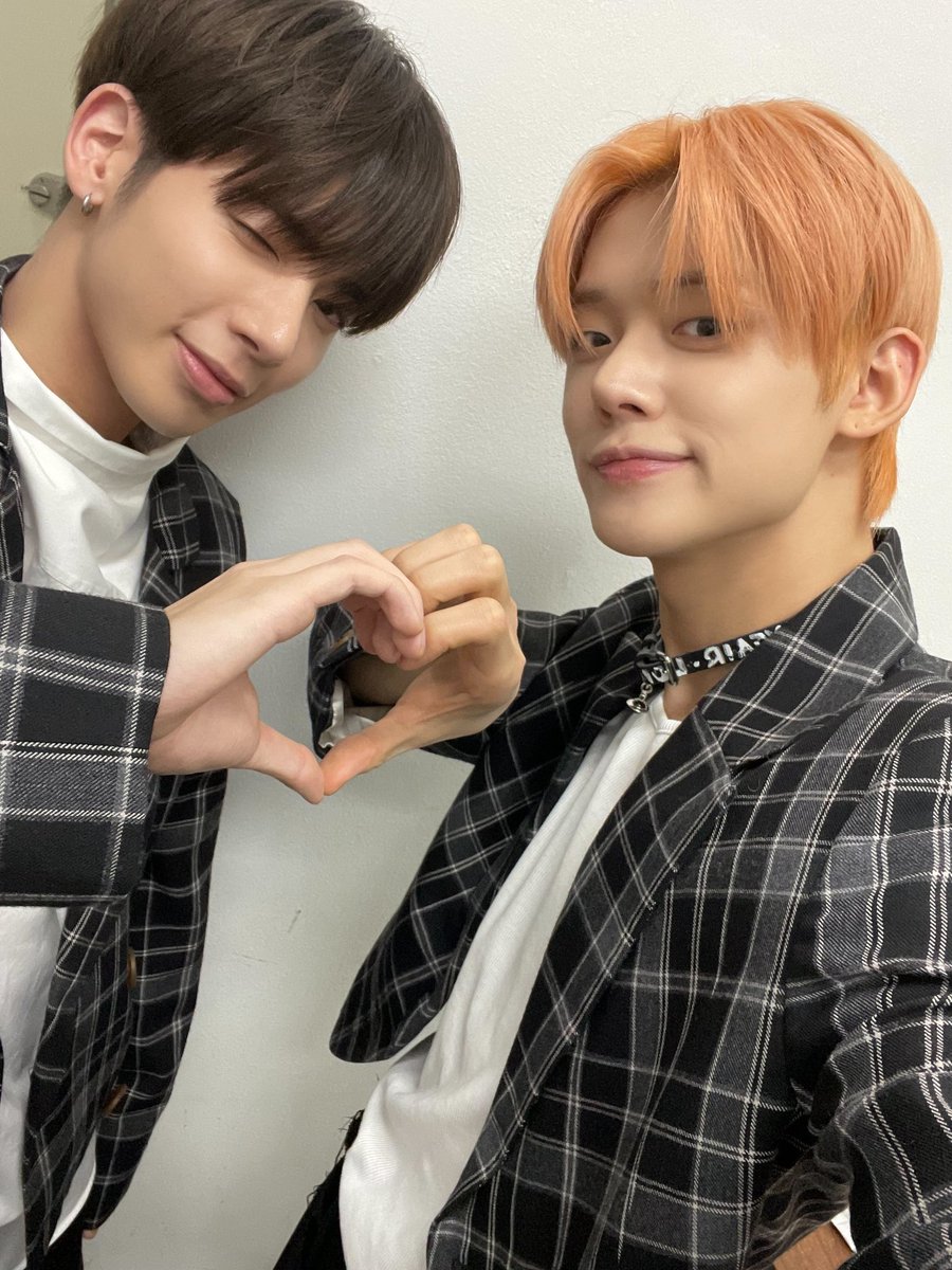 TXT_members's tweet image. 어제 팬싸 오랜만에 즐거웠다ㅎㅎ 고마워요 모아! ❤️