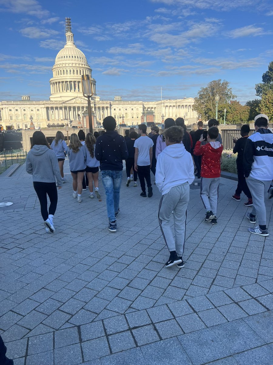 hmsdcbus1's tweet photo. Ready to tour the capital building! https://t.co/hLPclUjR0F